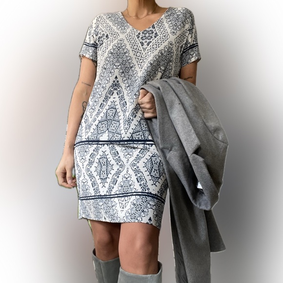 Rene C Dress - Picture 2 of 5